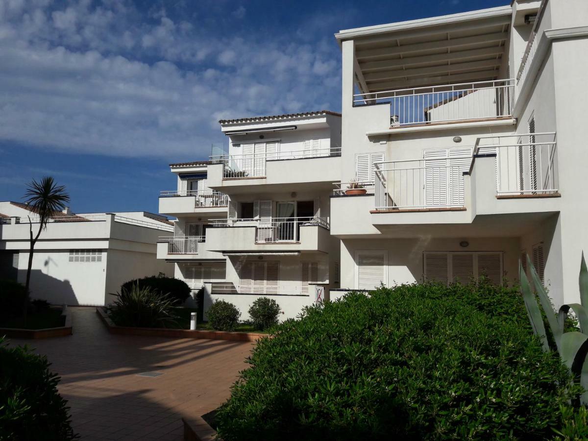 Residencia Platja De Apartment Roses